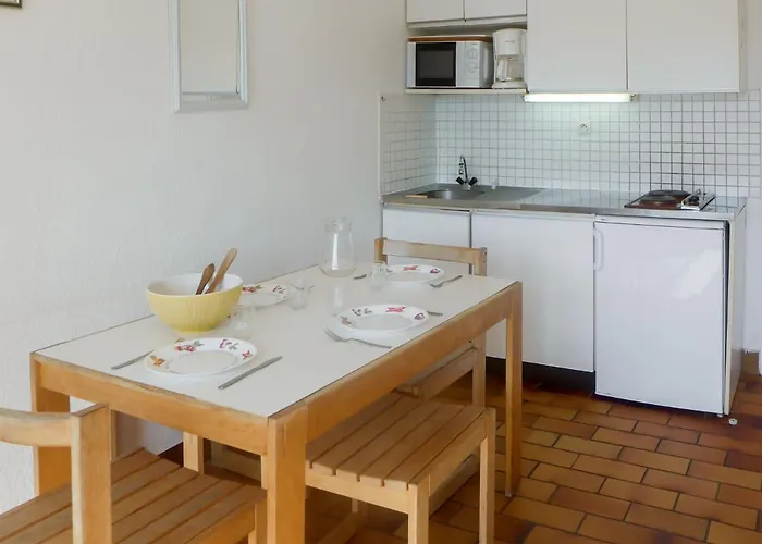Les Meridiennes By Interhome * גרואיסאן